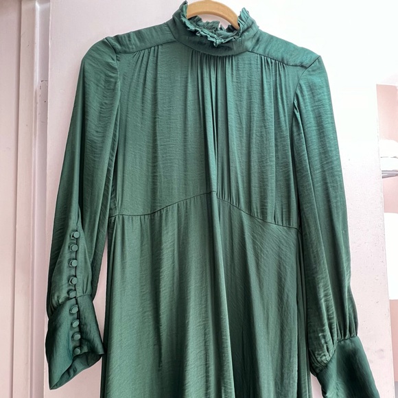 Dresses & Skirts - Size Medium ZARA Woman Deep Green Midi Dress